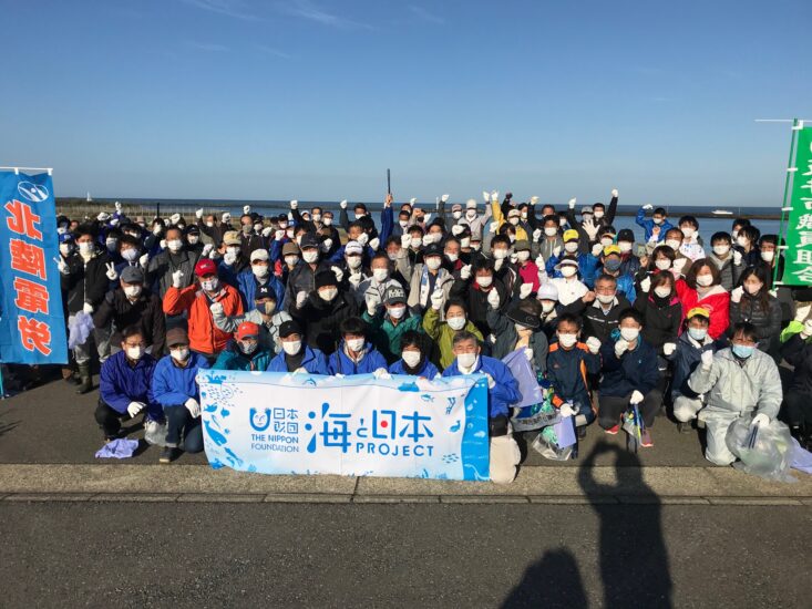 九頭竜川河口で300人がゴミ拾い　～坂井市三国町～